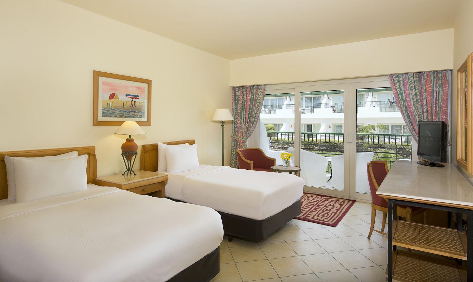 Safir Sharm Waterfalls Resort Eksteriør bilde A room at the Hilton Sharm El Sheikh