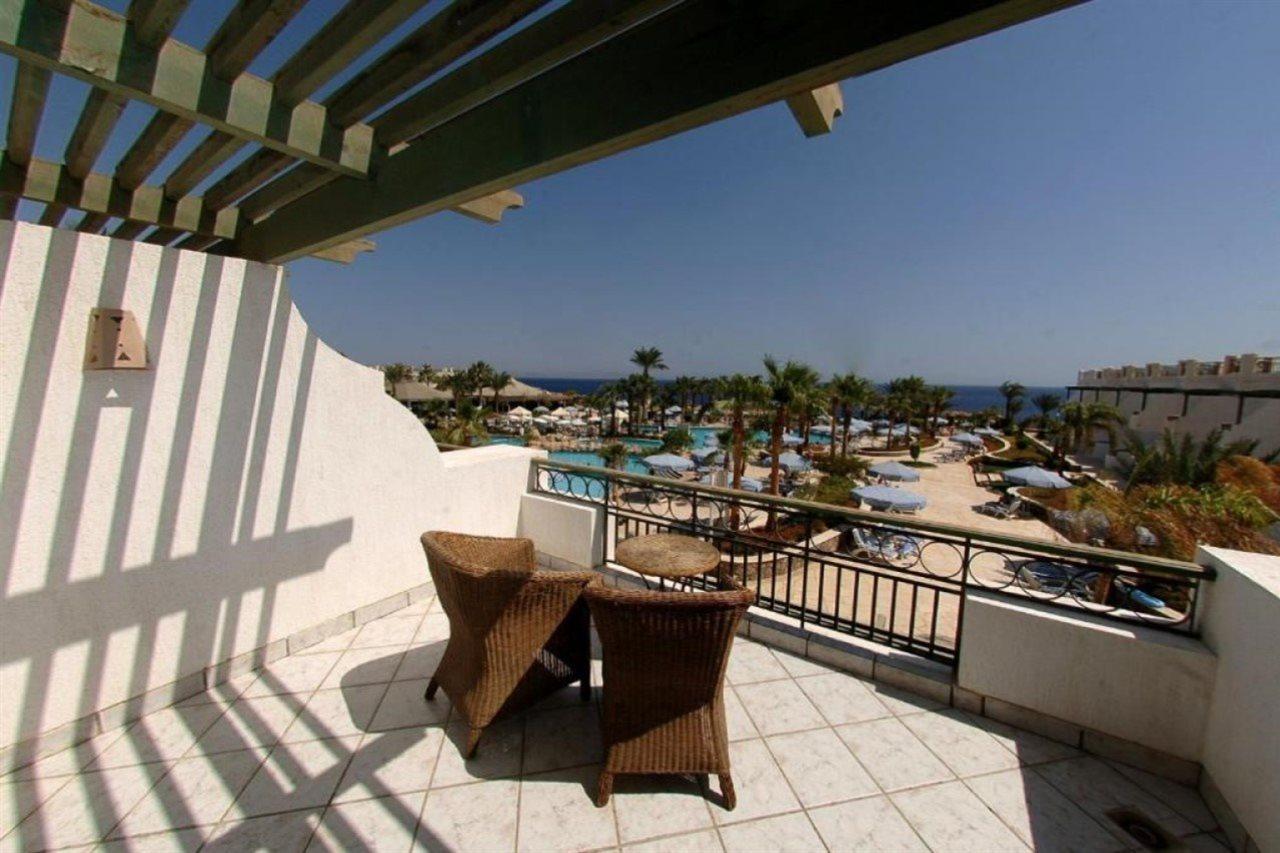 Safir Sharm Waterfalls Resort Eksteriør bilde A balcony