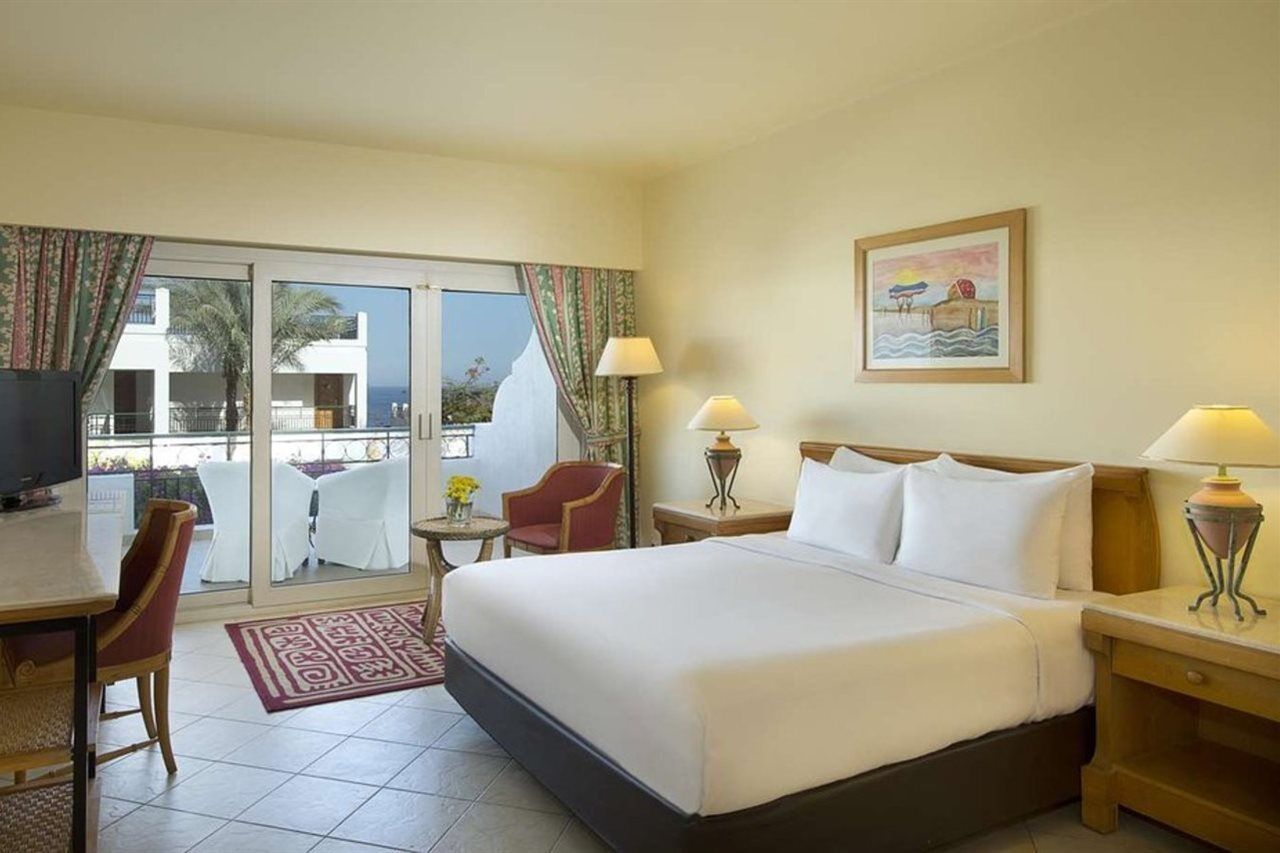 Safir Sharm Waterfalls Resort Eksteriør bilde A room at the Hilton Sharm El Sheikh